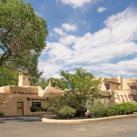 Sagebrush Inn&Suites Taos Exterior foto