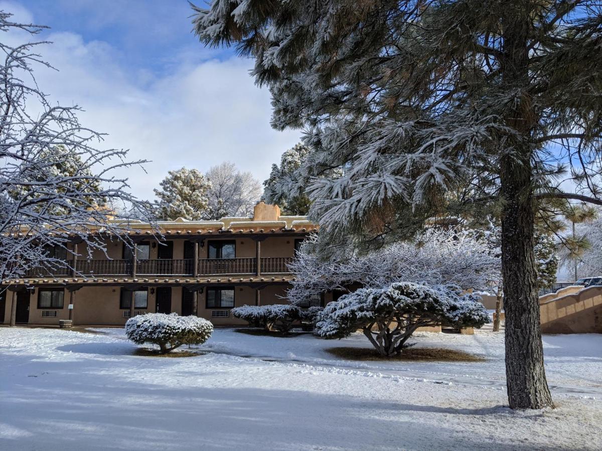 Sagebrush Inn&Suites Taos Exterior foto