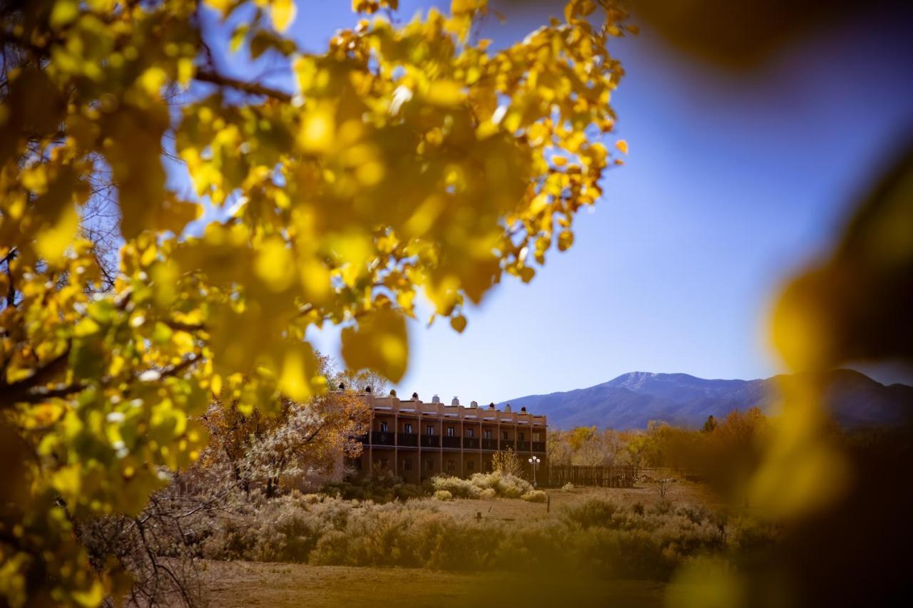 Sagebrush Inn&Suites Taos Exterior foto