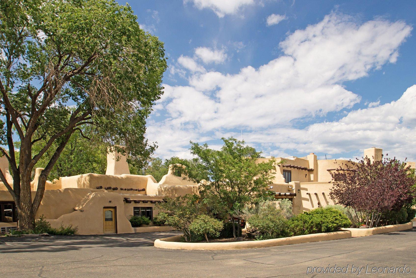 Sagebrush Inn&Suites Taos Exterior foto